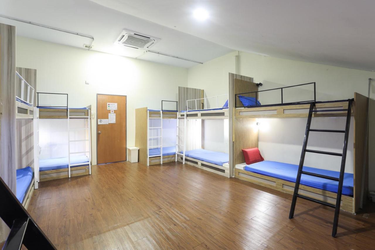 Spot On 90236 Zigzag Travellers Home Kuala Lumpur Exterior photo